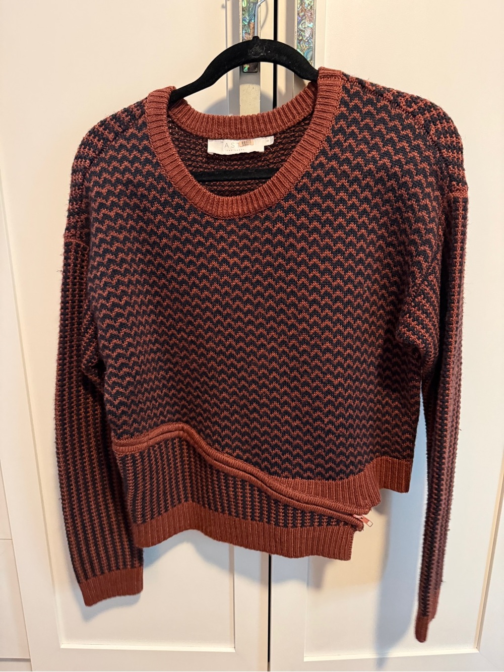Astr Two-Tone Rust and Black Crewneck Sweater